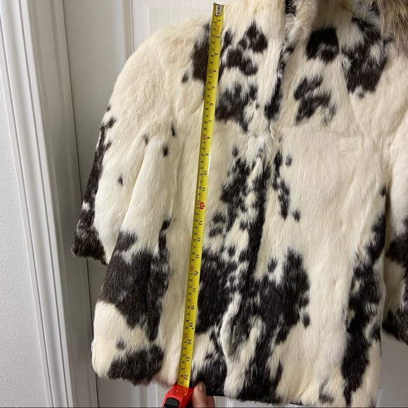 Girl’s fur jacket - Picture 12 of 16